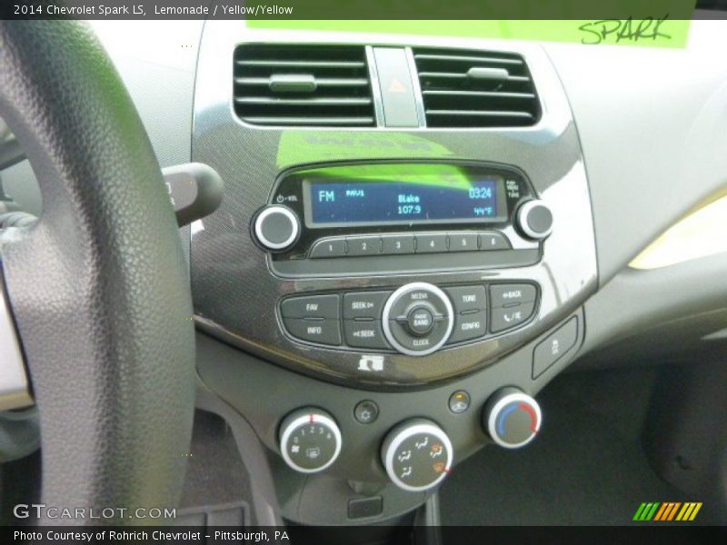 Lemonade / Yellow/Yellow 2014 Chevrolet Spark LS