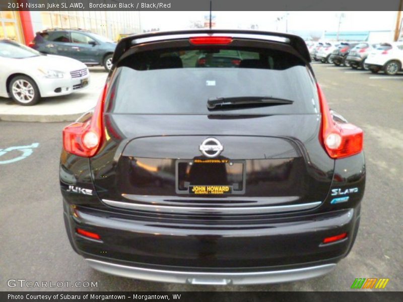 Bordeaux Black / Black/Red 2014 Nissan Juke SL AWD