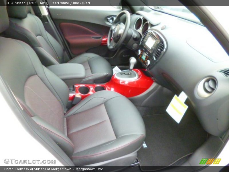 Front Seat of 2014 Juke SL AWD
