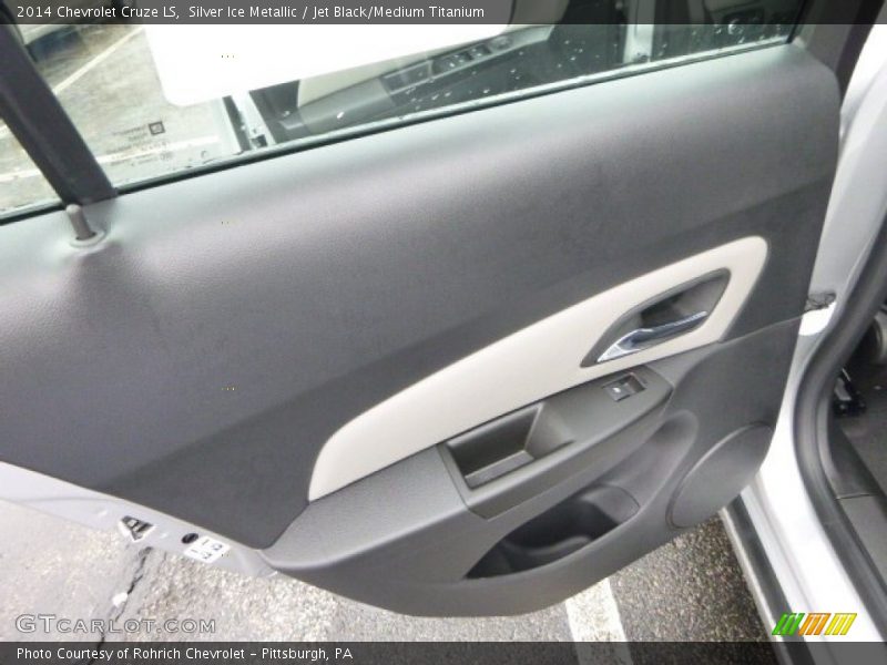 Silver Ice Metallic / Jet Black/Medium Titanium 2014 Chevrolet Cruze LS