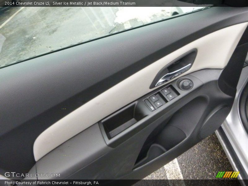Silver Ice Metallic / Jet Black/Medium Titanium 2014 Chevrolet Cruze LS