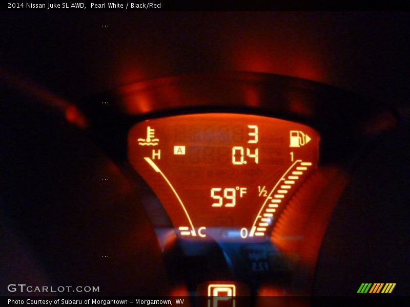 Pearl White / Black/Red 2014 Nissan Juke SL AWD