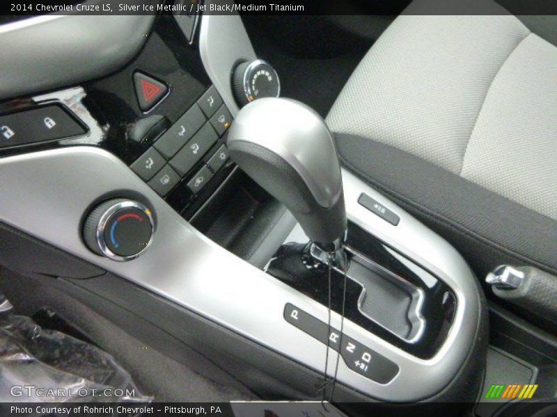 Silver Ice Metallic / Jet Black/Medium Titanium 2014 Chevrolet Cruze LS