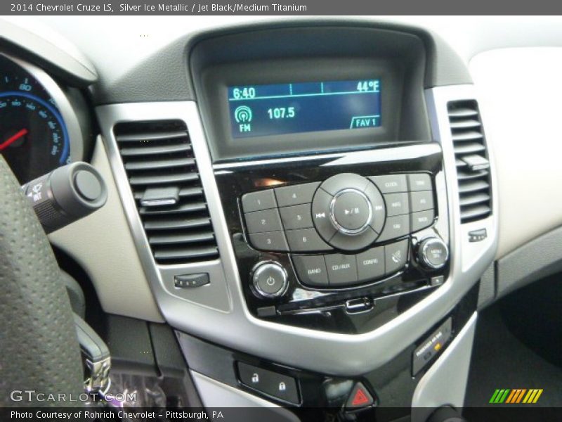 Silver Ice Metallic / Jet Black/Medium Titanium 2014 Chevrolet Cruze LS