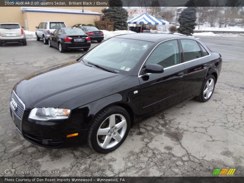 Front 3/4 View of 2005 A4 2.0T quattro Sedan