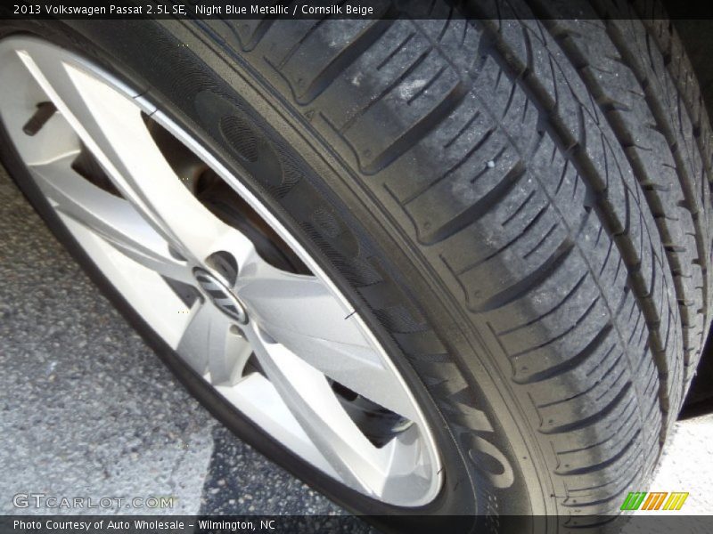 Night Blue Metallic / Cornsilk Beige 2013 Volkswagen Passat 2.5L SE