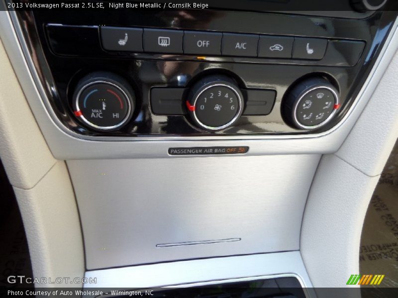 Night Blue Metallic / Cornsilk Beige 2013 Volkswagen Passat 2.5L SE