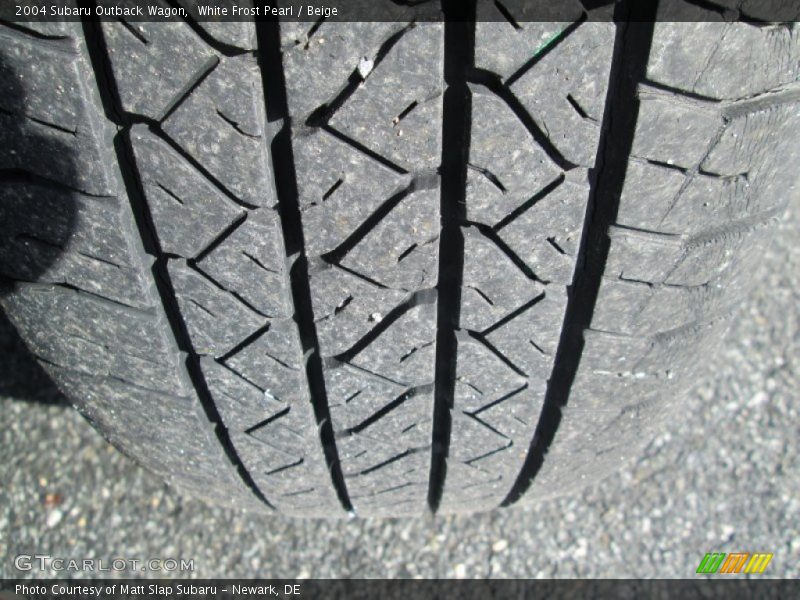 White Frost Pearl / Beige 2004 Subaru Outback Wagon