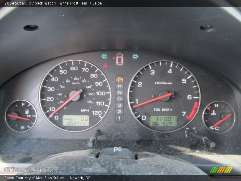 White Frost Pearl / Beige 2004 Subaru Outback Wagon