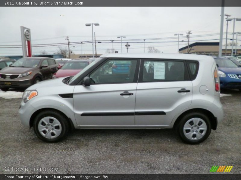 Bright Silver / Black Cloth 2011 Kia Soul 1.6
