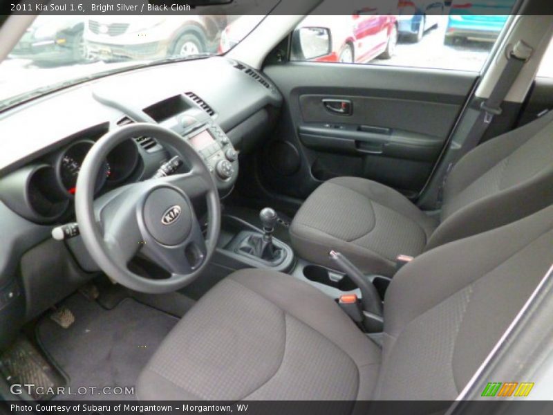 Bright Silver / Black Cloth 2011 Kia Soul 1.6