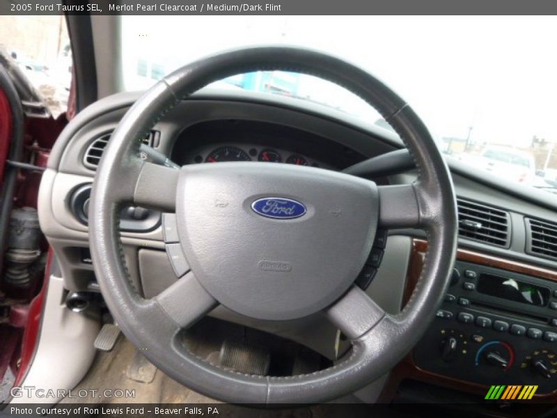 Merlot Pearl Clearcoat / Medium/Dark Flint 2005 Ford Taurus SEL