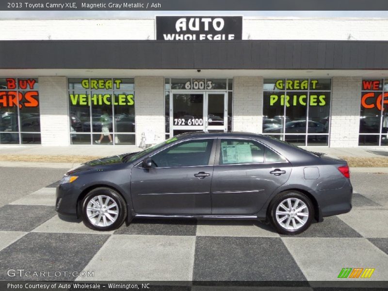 Magnetic Gray Metallic / Ash 2013 Toyota Camry XLE