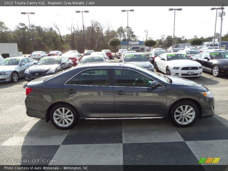 Magnetic Gray Metallic / Ash 2013 Toyota Camry XLE