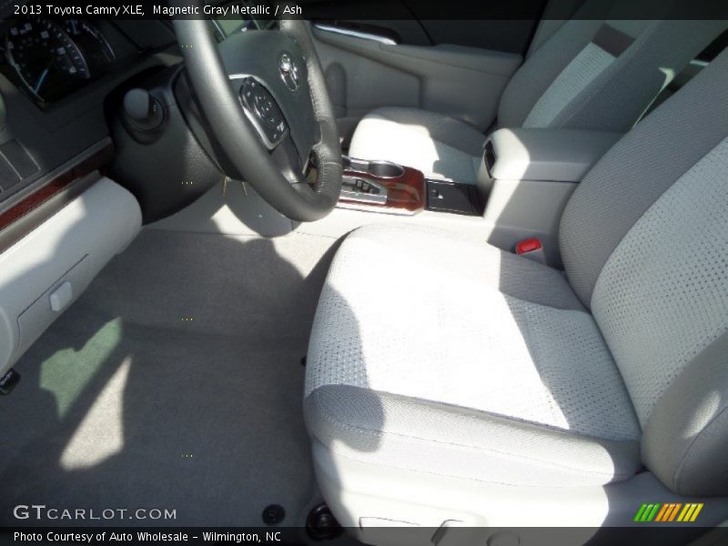 Magnetic Gray Metallic / Ash 2013 Toyota Camry XLE