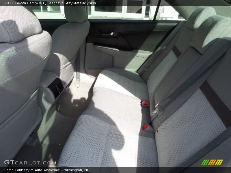 Magnetic Gray Metallic / Ash 2013 Toyota Camry XLE