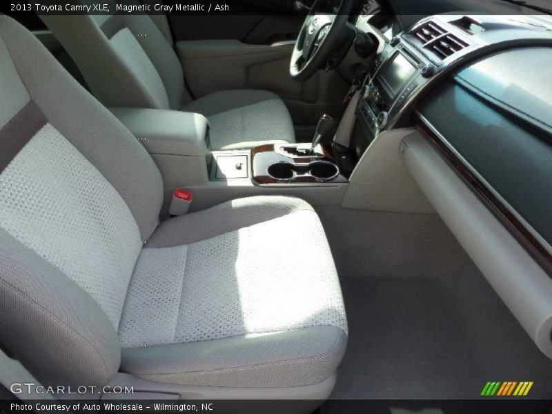 Magnetic Gray Metallic / Ash 2013 Toyota Camry XLE