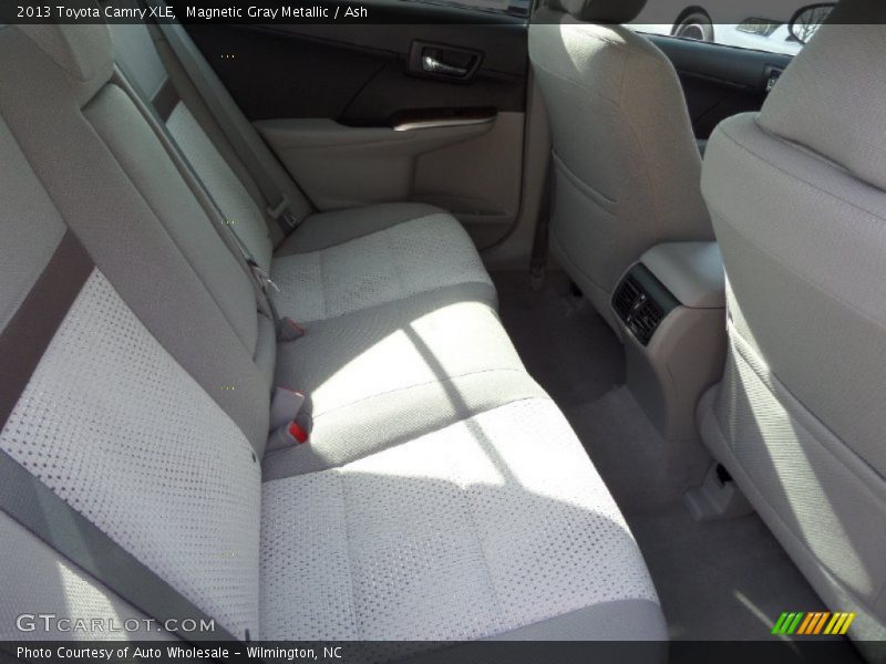 Magnetic Gray Metallic / Ash 2013 Toyota Camry XLE