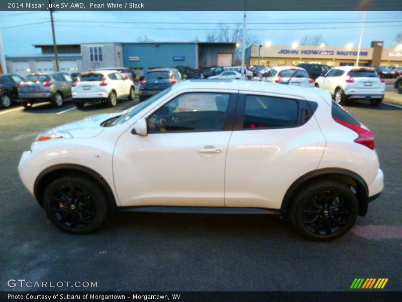 Pearl White / Black 2014 Nissan Juke SV AWD