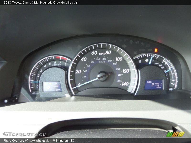 Magnetic Gray Metallic / Ash 2013 Toyota Camry XLE