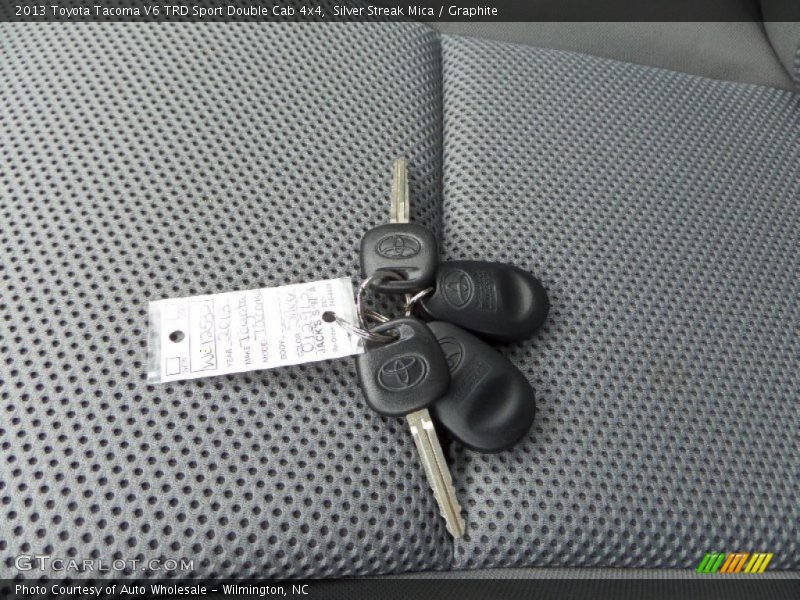 Silver Streak Mica / Graphite 2013 Toyota Tacoma V6 TRD Sport Double Cab 4x4