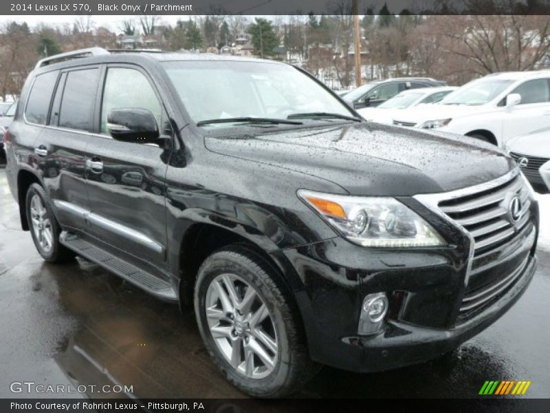 Front 3/4 View of 2014 LX 570