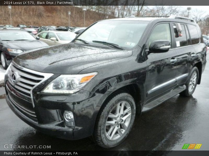 Front 3/4 View of 2014 LX 570