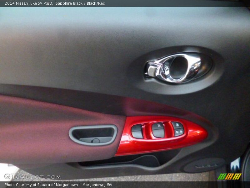 Sapphire Black / Black/Red 2014 Nissan Juke SV AWD