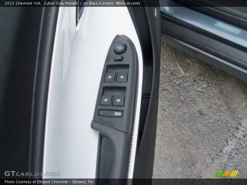 Cyber Gray Metallic / Jet Black/Ceramic White Accents 2013 Chevrolet Volt