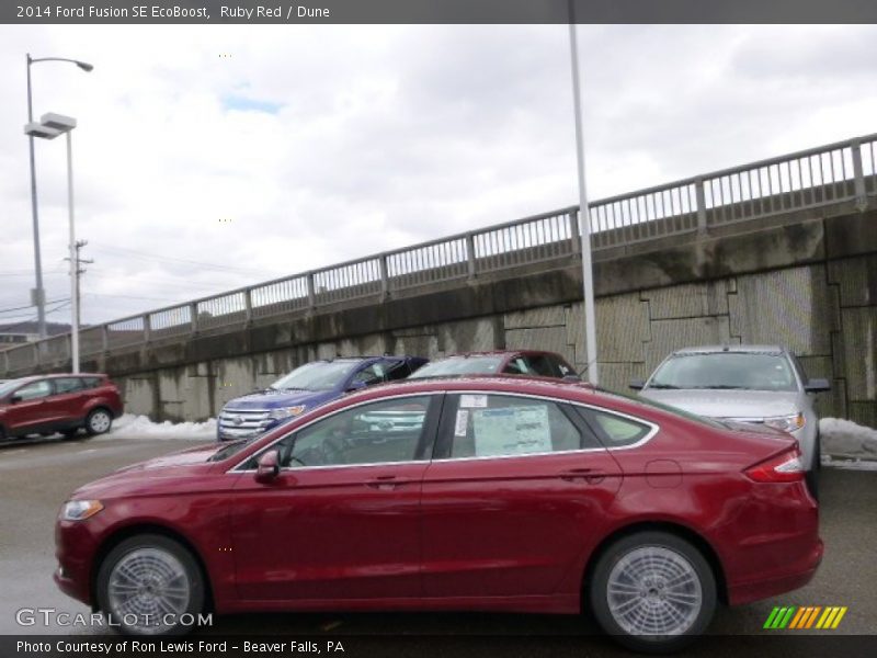 Ruby Red / Dune 2014 Ford Fusion SE EcoBoost