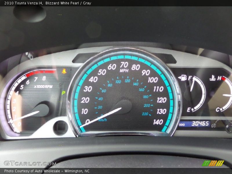 Blizzard White Pearl / Gray 2010 Toyota Venza I4