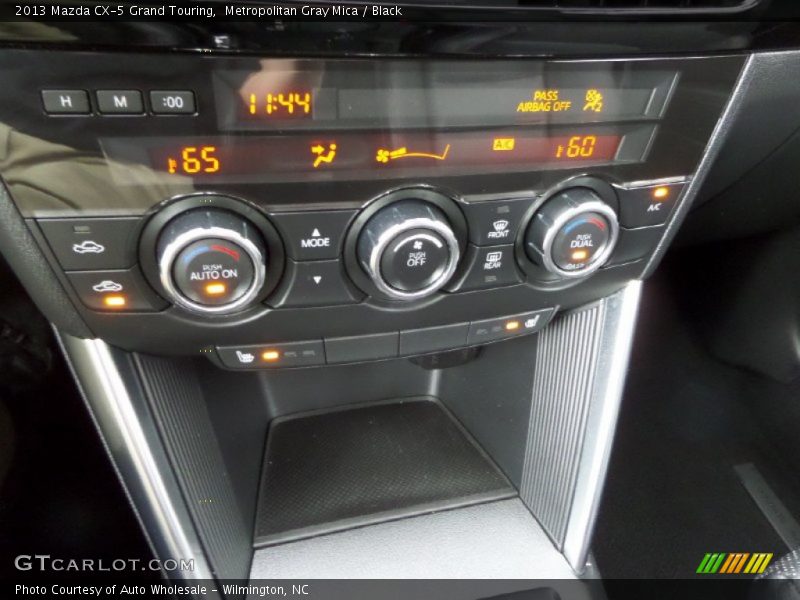 Controls of 2013 CX-5 Grand Touring