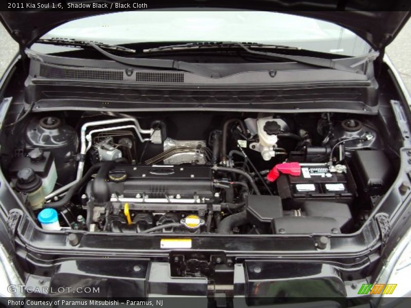 Shadow Black / Black Cloth 2011 Kia Soul 1.6