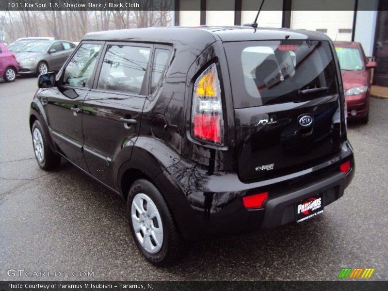 Shadow Black / Black Cloth 2011 Kia Soul 1.6