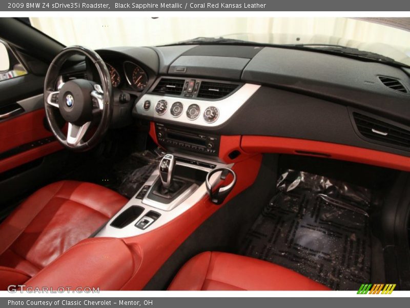 Dashboard of 2009 Z4 sDrive35i Roadster