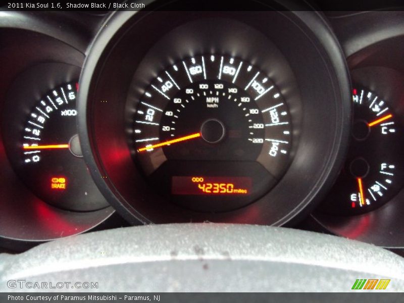Shadow Black / Black Cloth 2011 Kia Soul 1.6