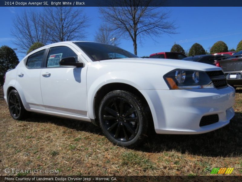 Bright White / Black 2014 Dodge Avenger SE