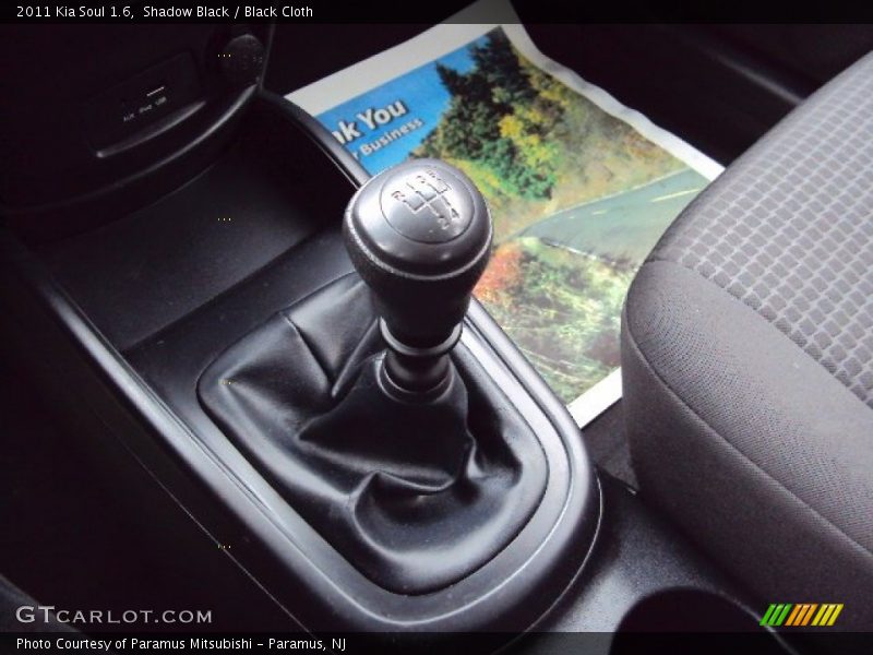 Shadow Black / Black Cloth 2011 Kia Soul 1.6