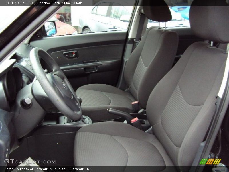 Shadow Black / Black Cloth 2011 Kia Soul 1.6