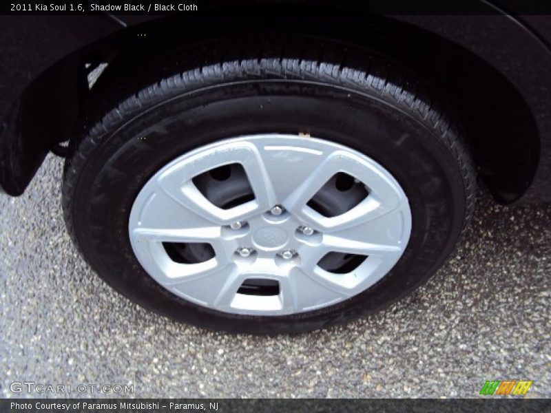 Shadow Black / Black Cloth 2011 Kia Soul 1.6