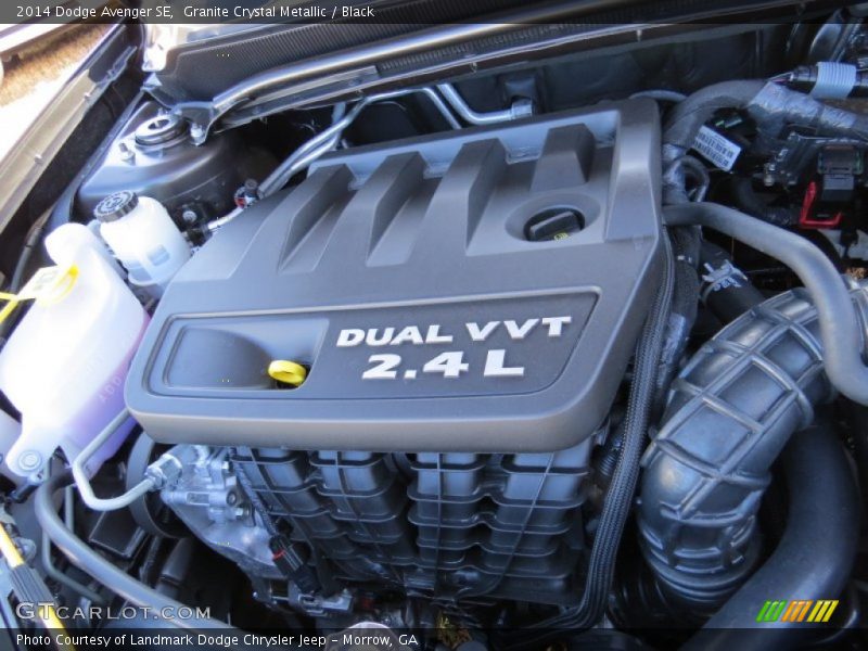 Granite Crystal Metallic / Black 2014 Dodge Avenger SE