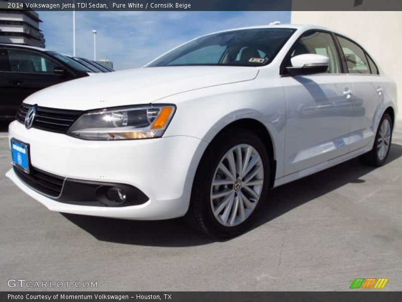 Pure White / Cornsilk Beige 2014 Volkswagen Jetta TDI Sedan
