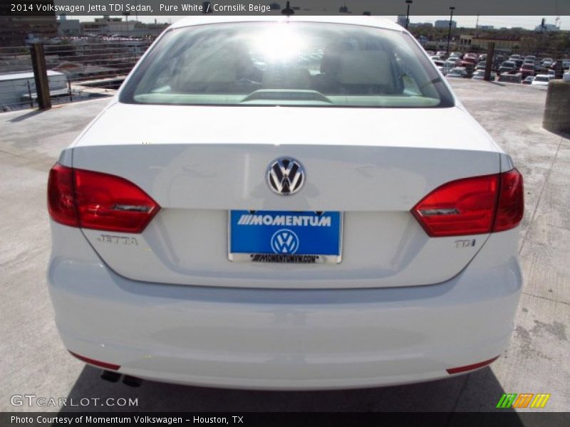 Pure White / Cornsilk Beige 2014 Volkswagen Jetta TDI Sedan