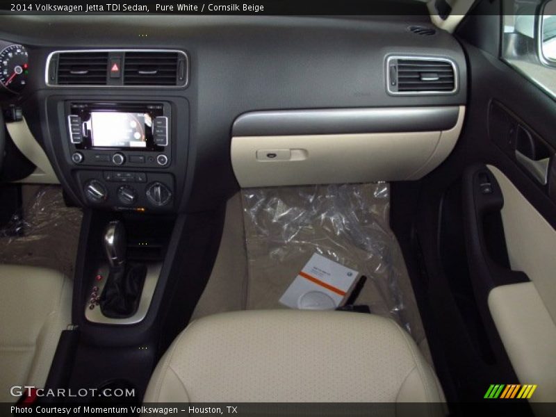 Pure White / Cornsilk Beige 2014 Volkswagen Jetta TDI Sedan