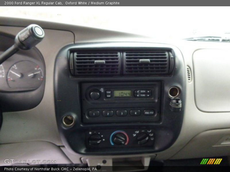 Oxford White / Medium Graphite 2000 Ford Ranger XL Regular Cab