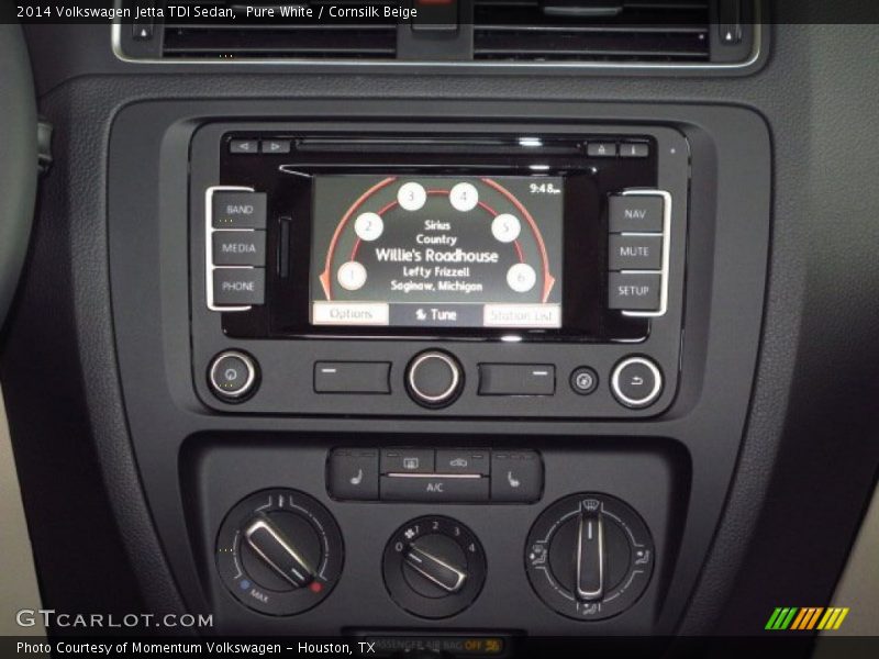 Pure White / Cornsilk Beige 2014 Volkswagen Jetta TDI Sedan
