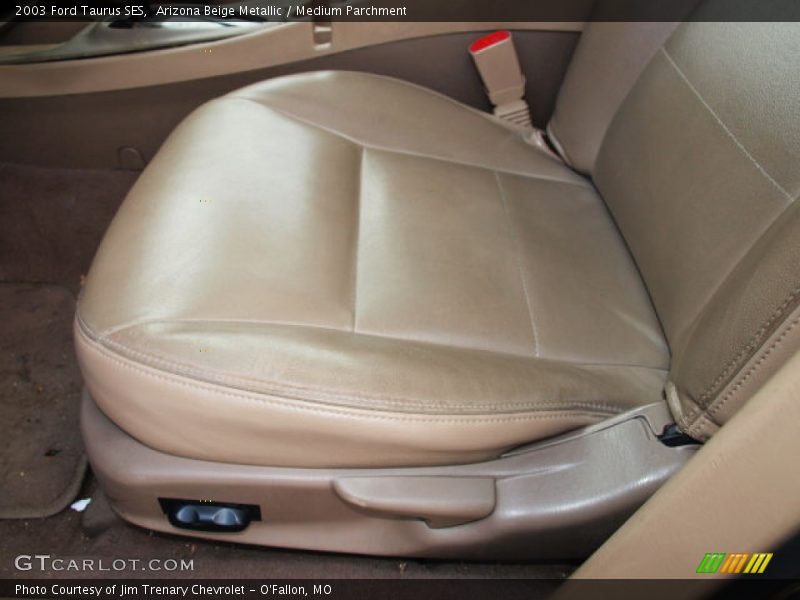Arizona Beige Metallic / Medium Parchment 2003 Ford Taurus SES
