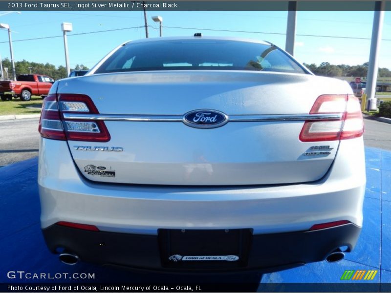 Ingot Silver Metallic / Charcoal Black 2013 Ford Taurus SEL