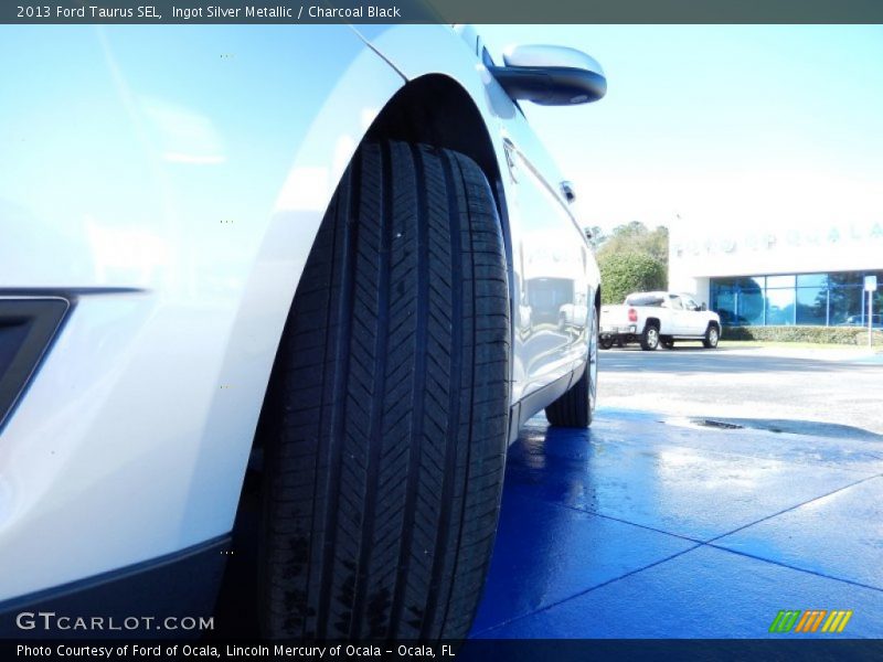 Ingot Silver Metallic / Charcoal Black 2013 Ford Taurus SEL