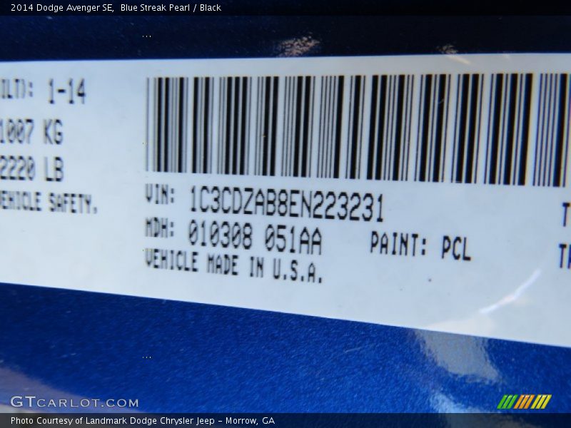 Blue Streak Pearl / Black 2014 Dodge Avenger SE